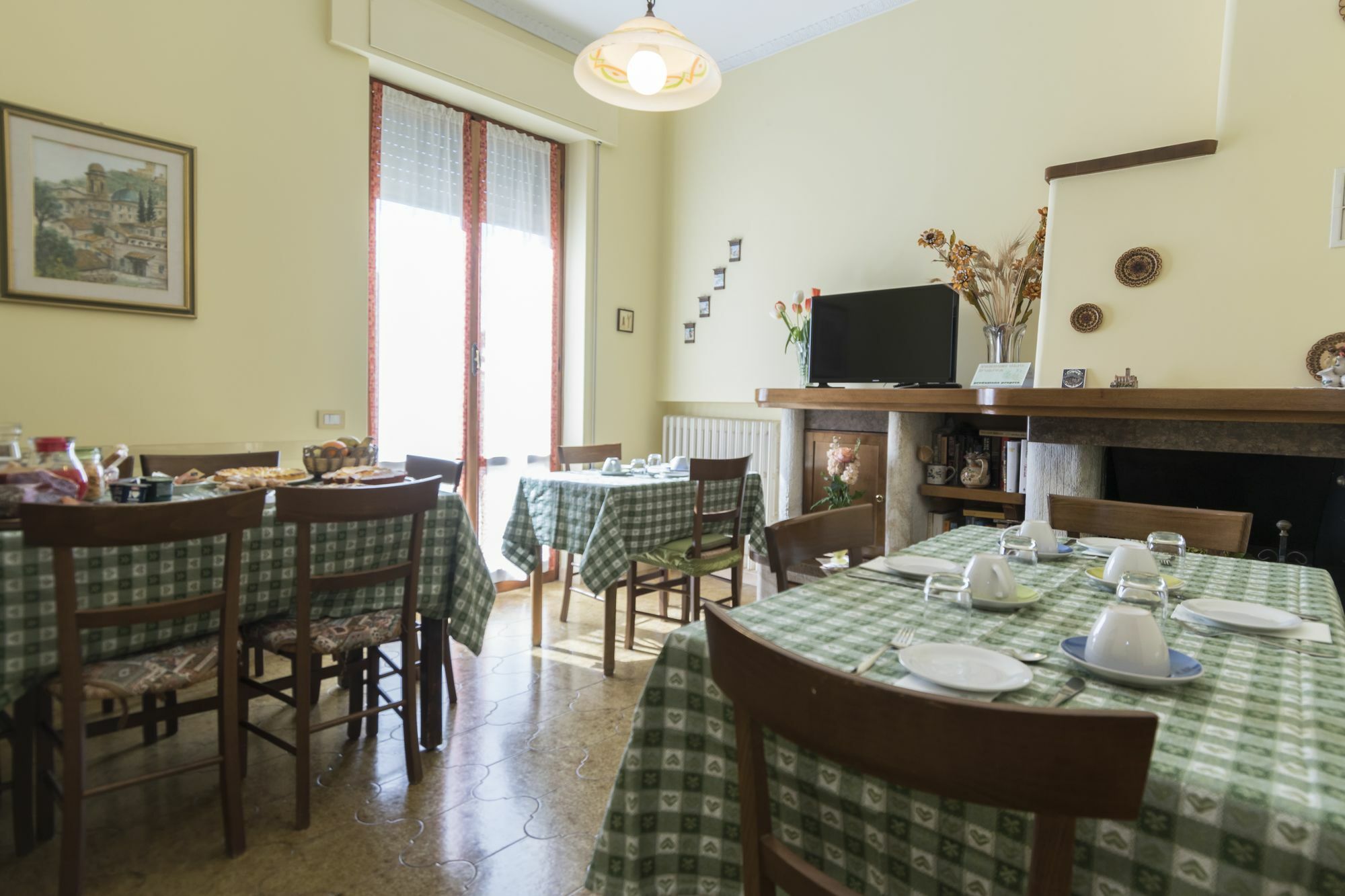 Camere Mariella Ασίζη Εξωτερικό φωτογραφία