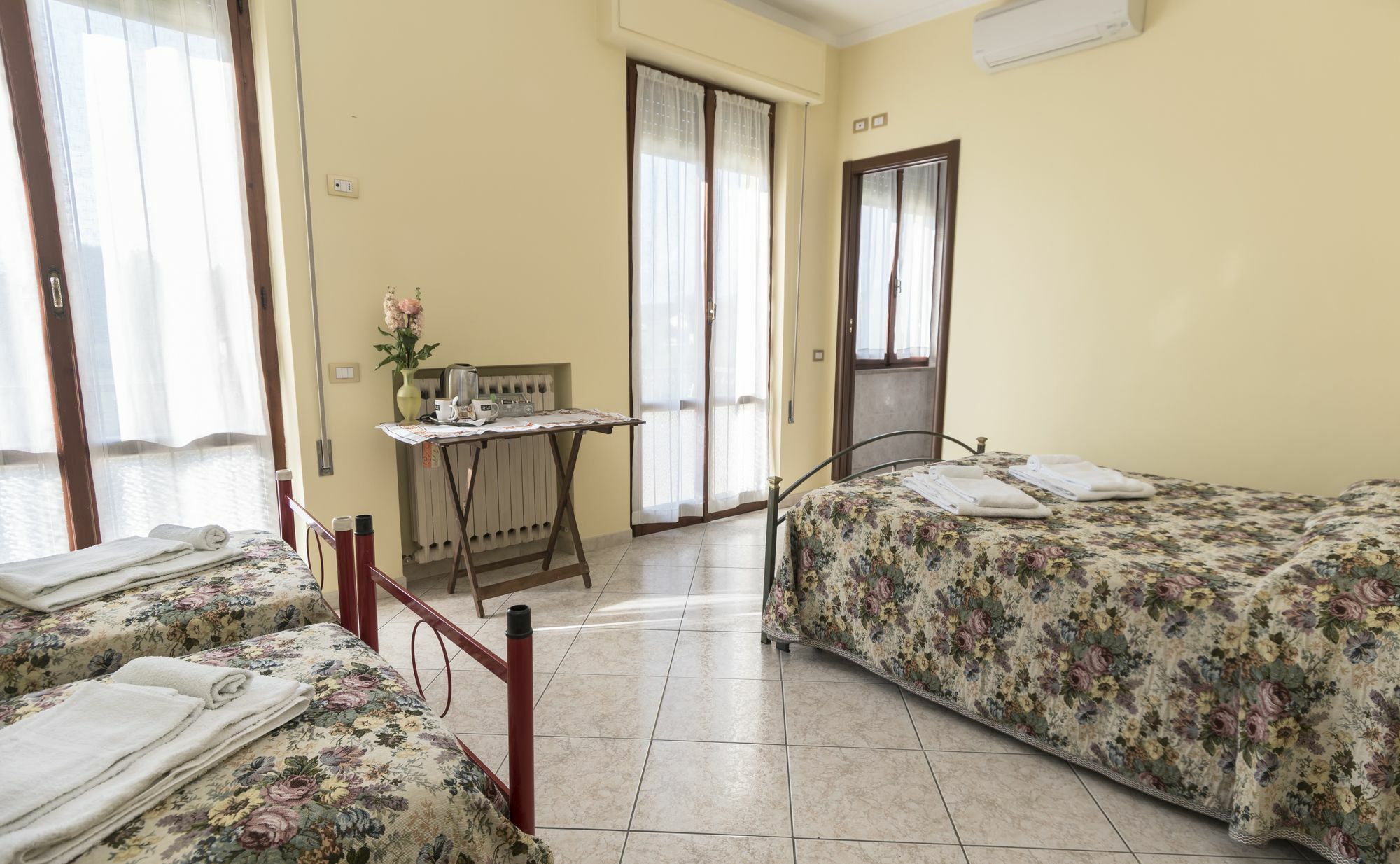 Camere Mariella Ασίζη Εξωτερικό φωτογραφία
